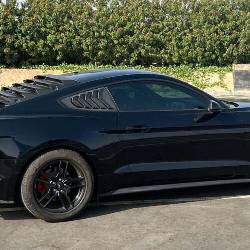 Ford Mustang Black Hire Dubai