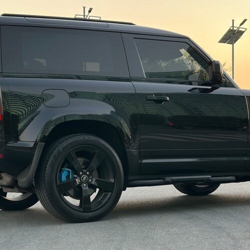 Hire Range Rover Defender in Dubai