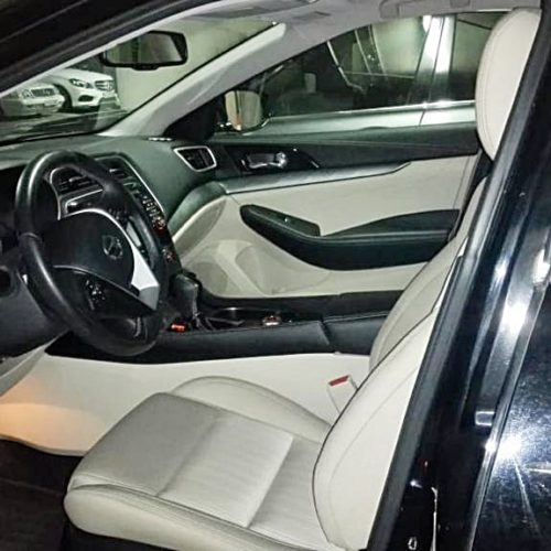 Nissan Maxima