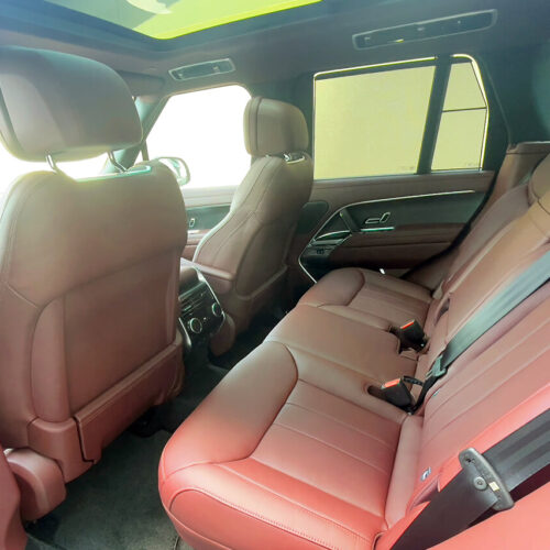 Range Rover Vogue 2024 in Dubai