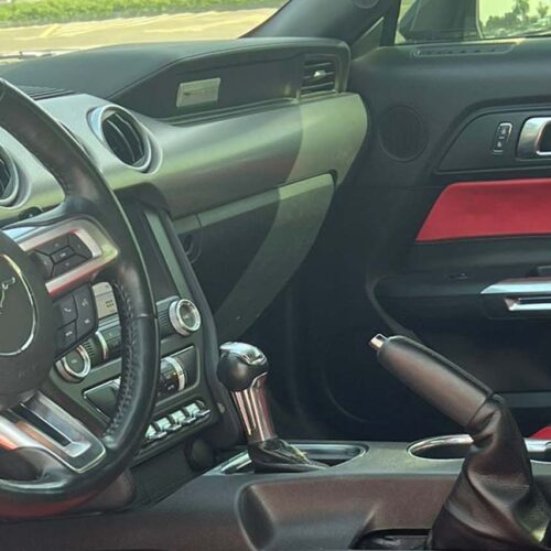 Rent Ford Mustang Black in Dubai