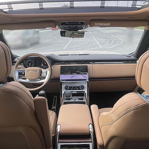 Rent-Range-Rover-Vogue-2023-in-Dubai